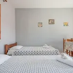 Pine Tree Apartment & Sunset By \